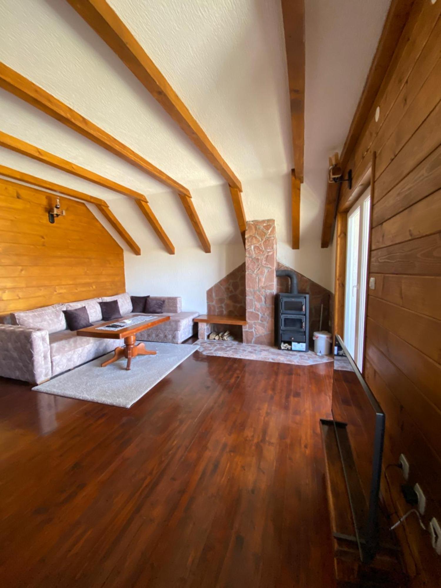 Apartment Breza *